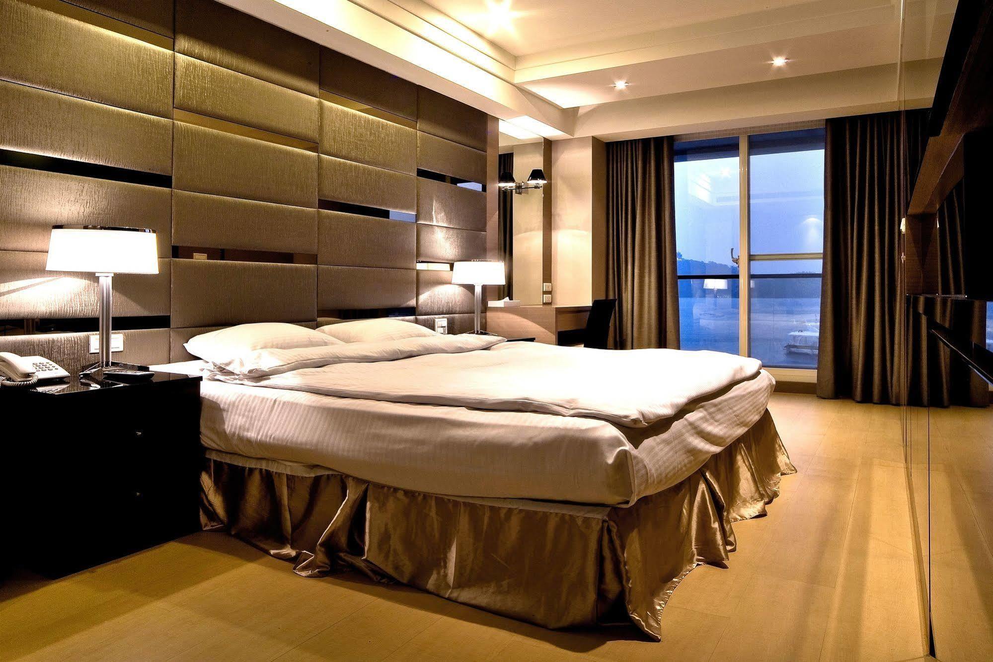 Spa Home Sun Moon Lake Luxury Lakeside Hotel Yuchi Eksteriør bilde
