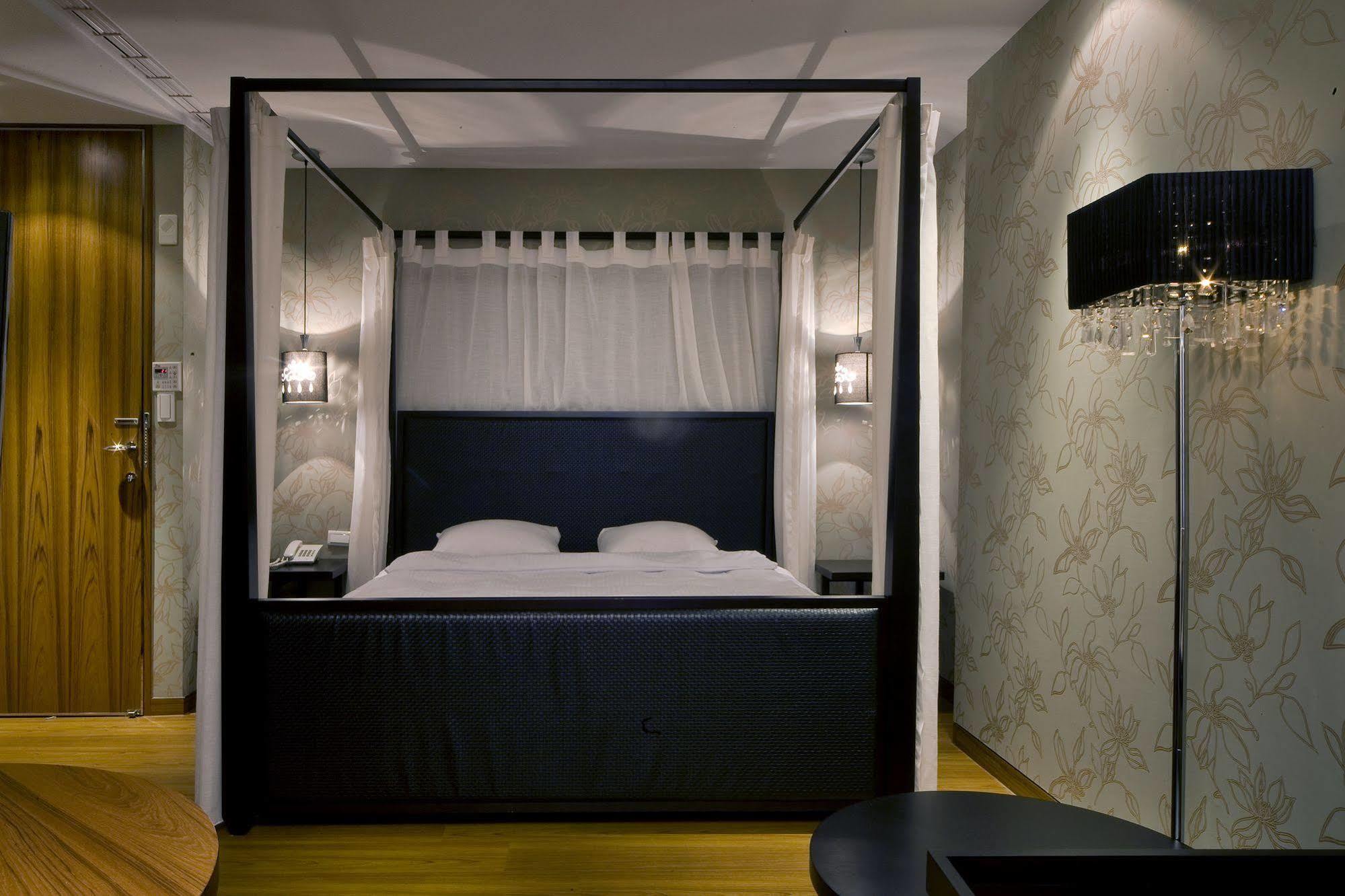 Spa Home Sun Moon Lake Luxury Lakeside Hotel Yuchi Eksteriør bilde
